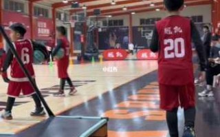 潍坊电力公司员工室内篮球友谊赛