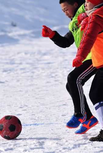 冬日足球激情-第1张图片-寰星运动网