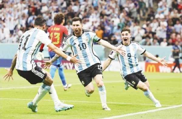 阿根廷足球赛：热情与荣耀的绿茵舞台-第3张图片-寰星运动网