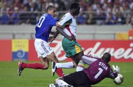 2002年世界杯经典对决：法国对阵塞内加尔-第1张图片-寰星运动网