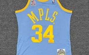 NBA球衣911纪念徽章：致敬历史时刻