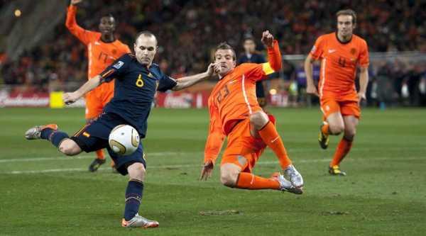 西班牙与荷兰的较量：2010年南非世界杯决赛回顾-第2张图片-寰星运动网